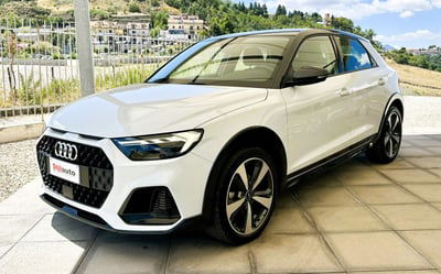 Audi A1 citycarver 30 TFSI Identity Contrast usata