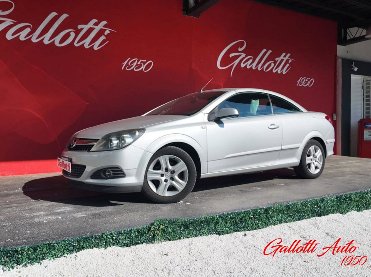 Opel Astra Cabrio TwinTop 1.6 16V VVT Cosmo (15)