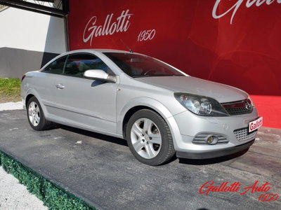 Opel Astra Cabrio TwinTop 1.6 16V VVT Cosmo (3)