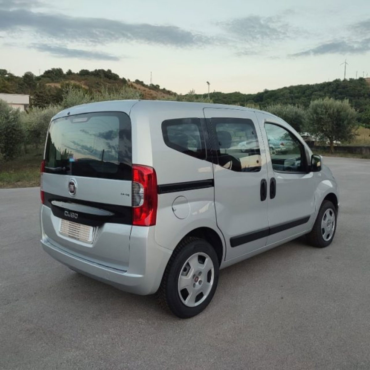 Fiat Qubo 1.4 8V 77 CV Lounge (5)