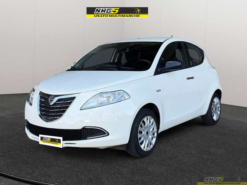 Lancia Ypsilon 1.2 69 CV 5 porte Silver
