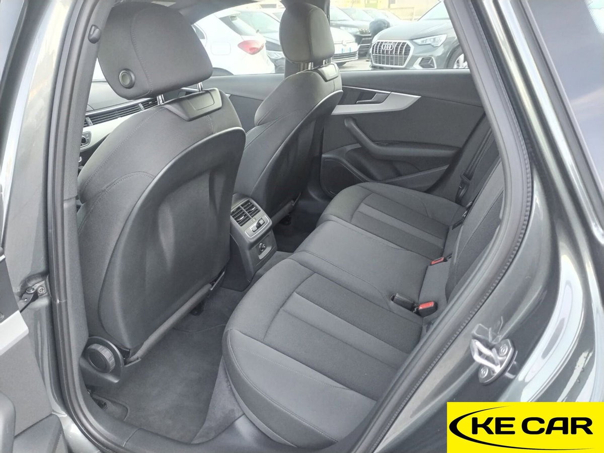 Audi A4 Avant 40 TDI quattro S tronic S line edition (16)