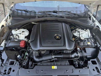 Land Rover Range Rover Velar 2.0D I4 204 CV R-Dynamic S (7)