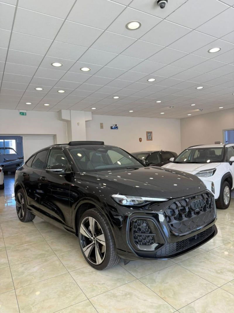 Audi Q5 Sportback Sportback 40 2.0 tdi mhev 12V quattro s-tronic