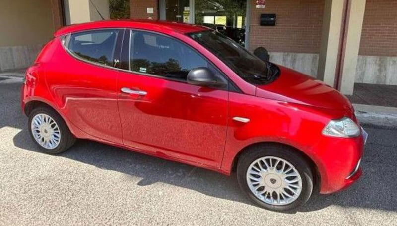 Lancia Ypsilon 1.3 MJT 16V 95 CV 5 porte S&S Silver