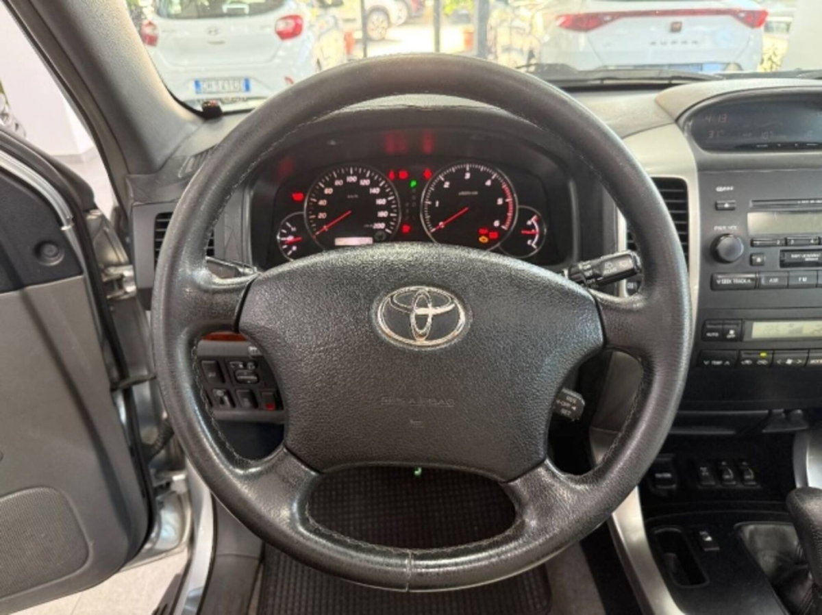 Toyota Land Cruiser D-4D 16V cat 3 porte (17)