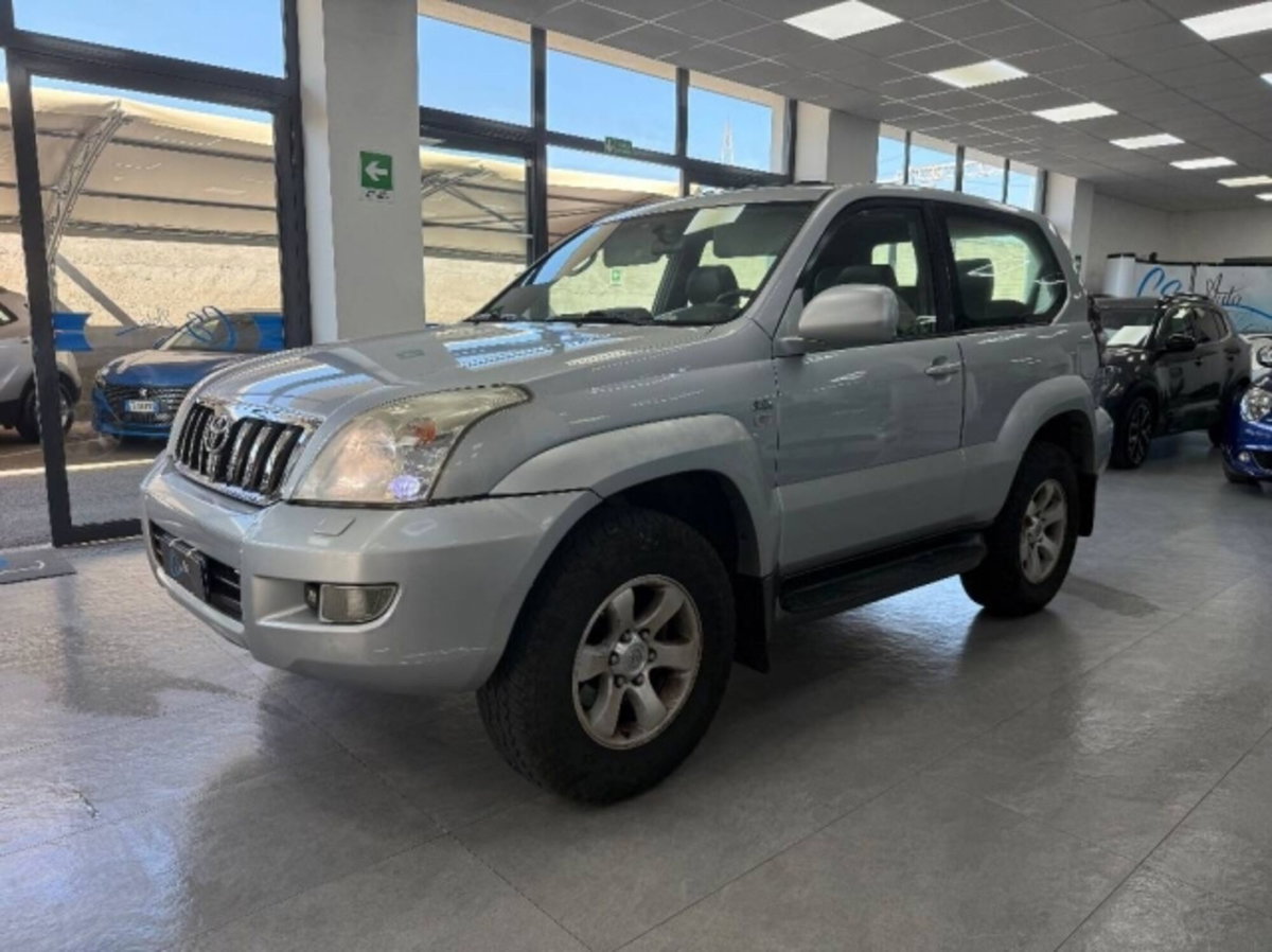 Toyota Land Cruiser D-4D 16V cat 3 porte (3)