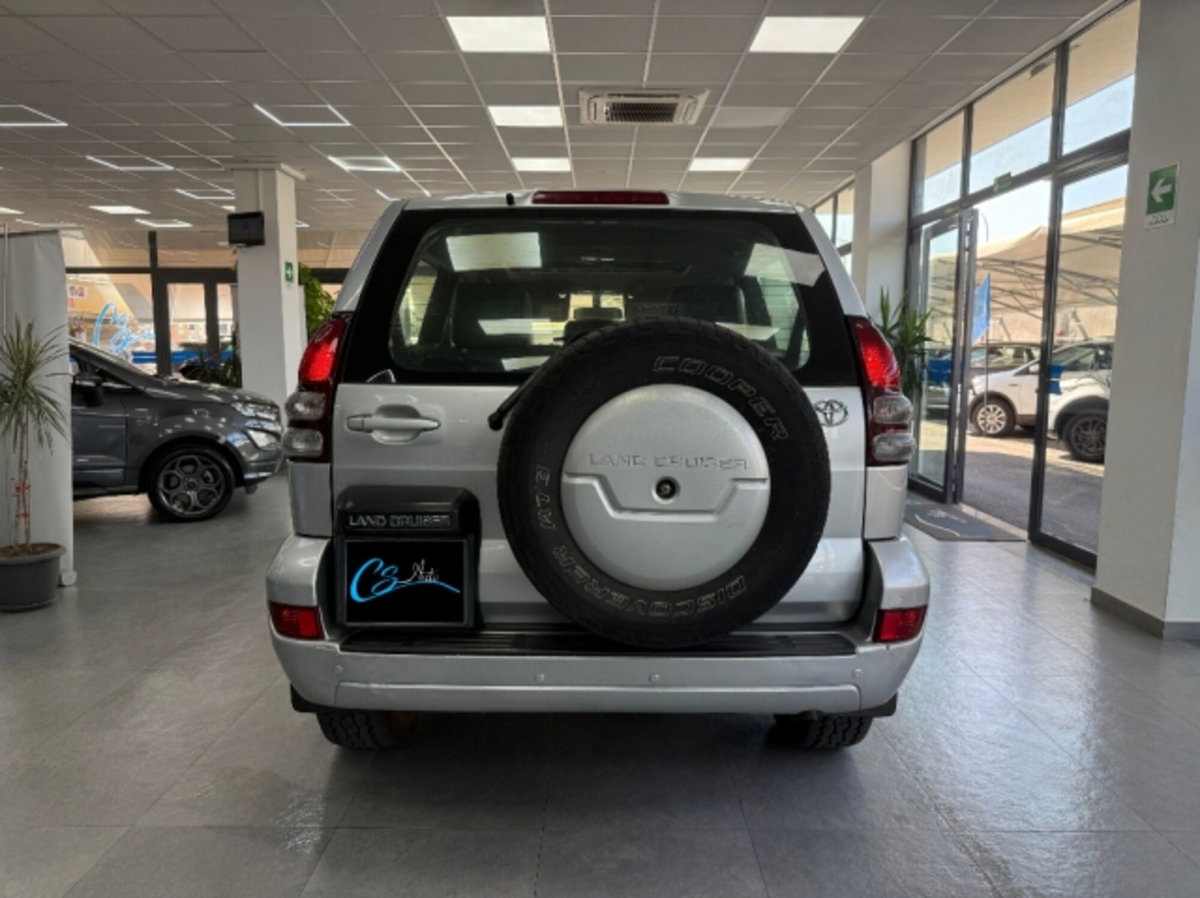 Toyota Land Cruiser D-4D 16V cat 3 porte (4)