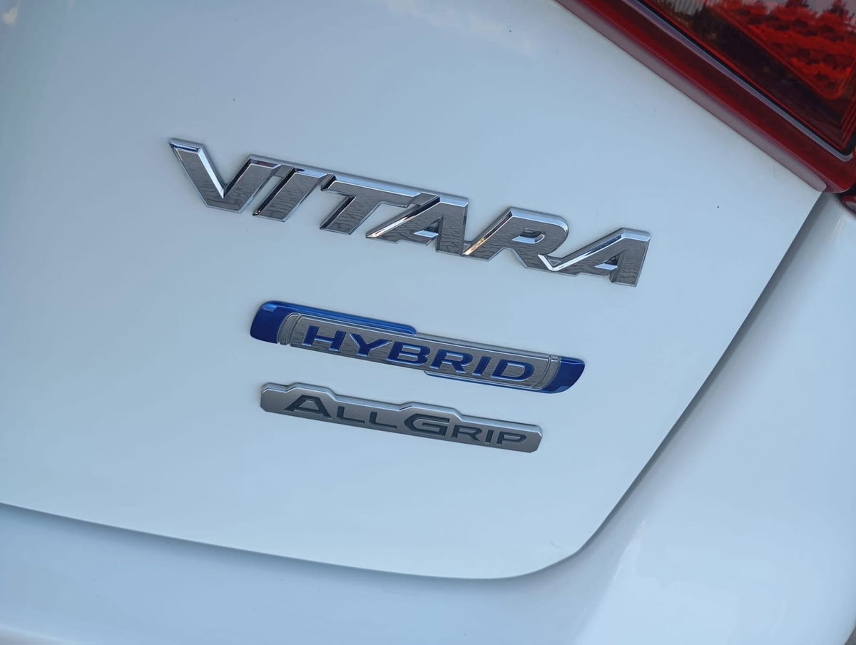 Suzuki Vitara 1.4 Hybrid 4WD AllGrip Easy Cool (9)