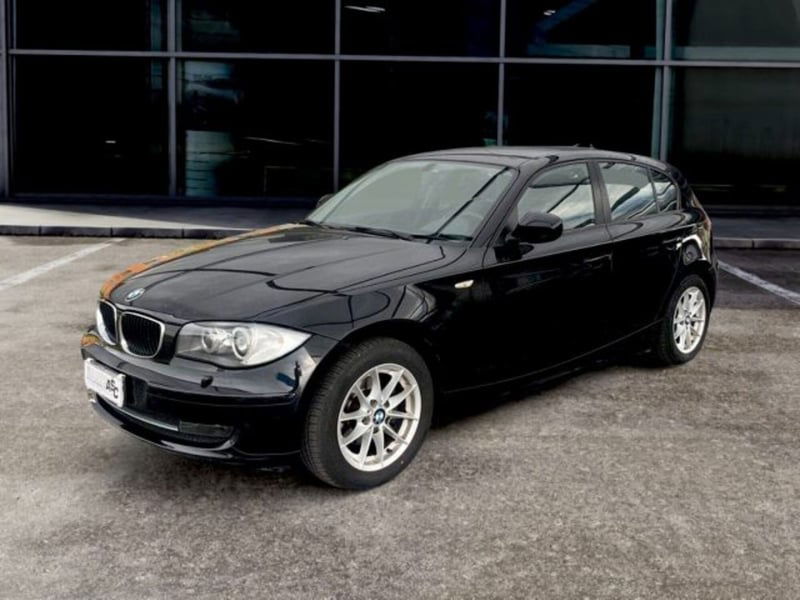 BMW Serie 1 116d 2.0 116CV cat 5 porte Attiva DPF
