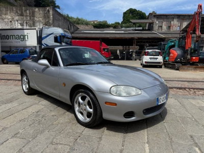 Mazda MX-5 1.6i 16V cat (13)