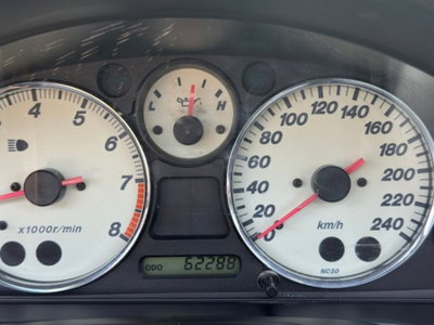 Mazda MX-5 1.6i 16V cat (17)