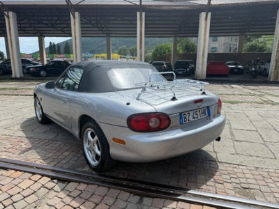 Mazda MX-5 1.6i 16V cat (5)