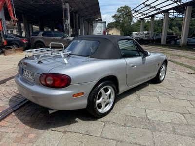 Mazda MX-5 1.6i 16V cat (7)