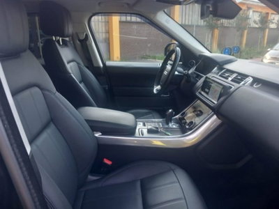 Land Rover Range Rover Sport 3.0D l6 249 CV SE (18)