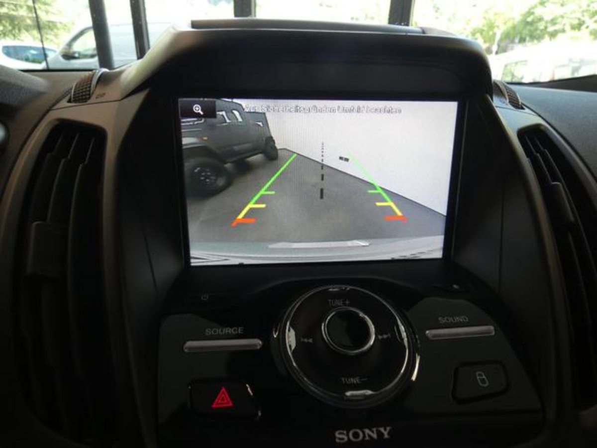 Ford Kuga 2.0 TDCI 150 CV S&S 4WD Titanium X (17)