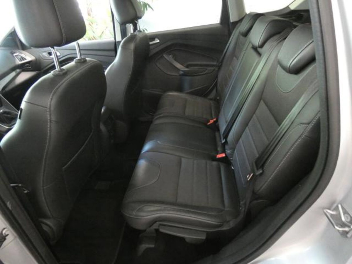 Ford Kuga 2.0 TDCI 150 CV S&S 4WD Titanium X (19)