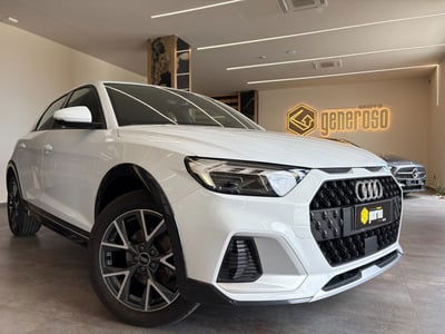 Audi A1 citycarver 30 TFSI S tronic Identity Contrast usata