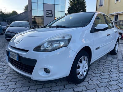 Renault Clio 1.2 16V 5 porte Luxe usata