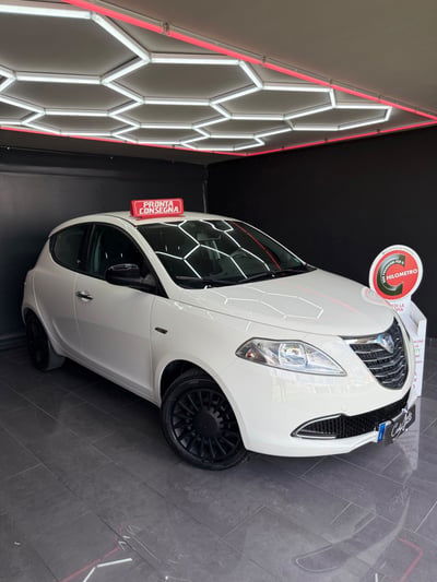 Lancia Ypsilon 1.2 69 CV 5 porte Platinum usata