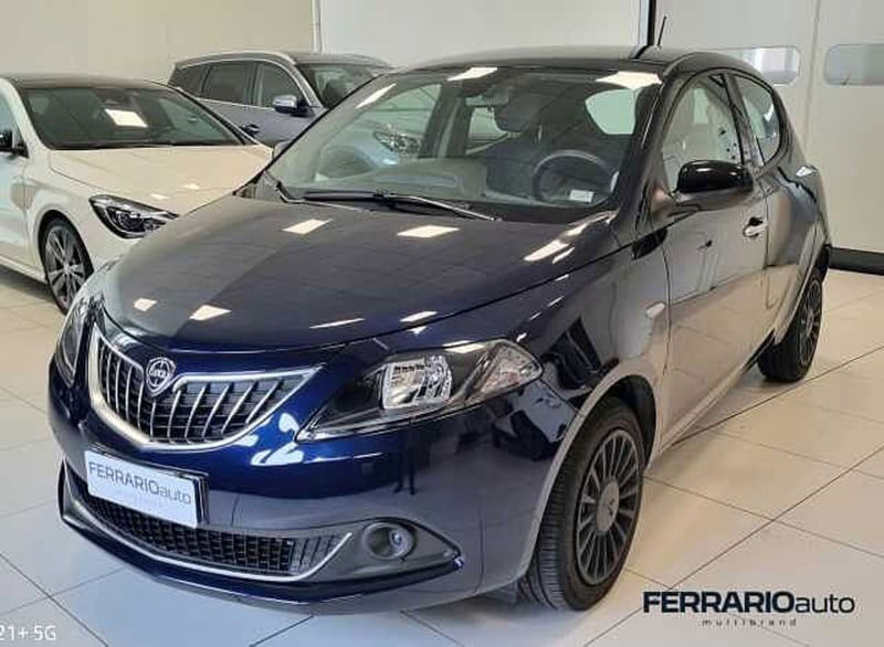 Lancia Ypsilon 1.0 FireFly 5 porte S&S Hybrid Ecochic Silver