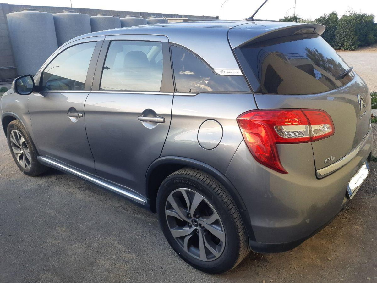 Citroen C4 Aircross HDi 115 S&S 4WD Exclusive (3)