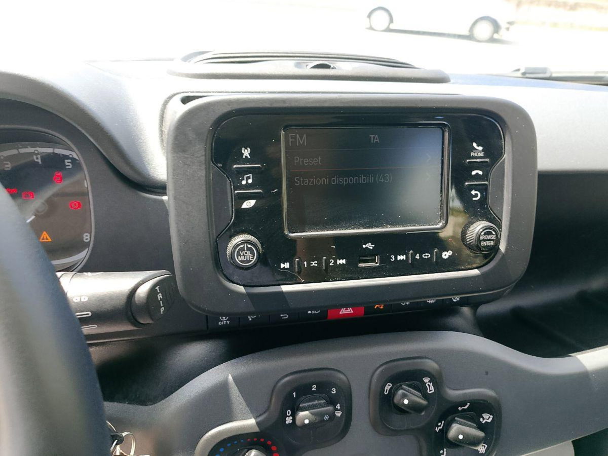 Fiat Panda 1.0 firefly hybrid Pop s&s 70cv (13)
