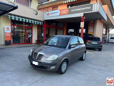 Lancia Ypsilon 1.2 New Oro usata