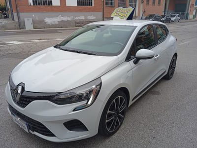 Renault Clio 1.0 tce Techno Gpl 100cv usata