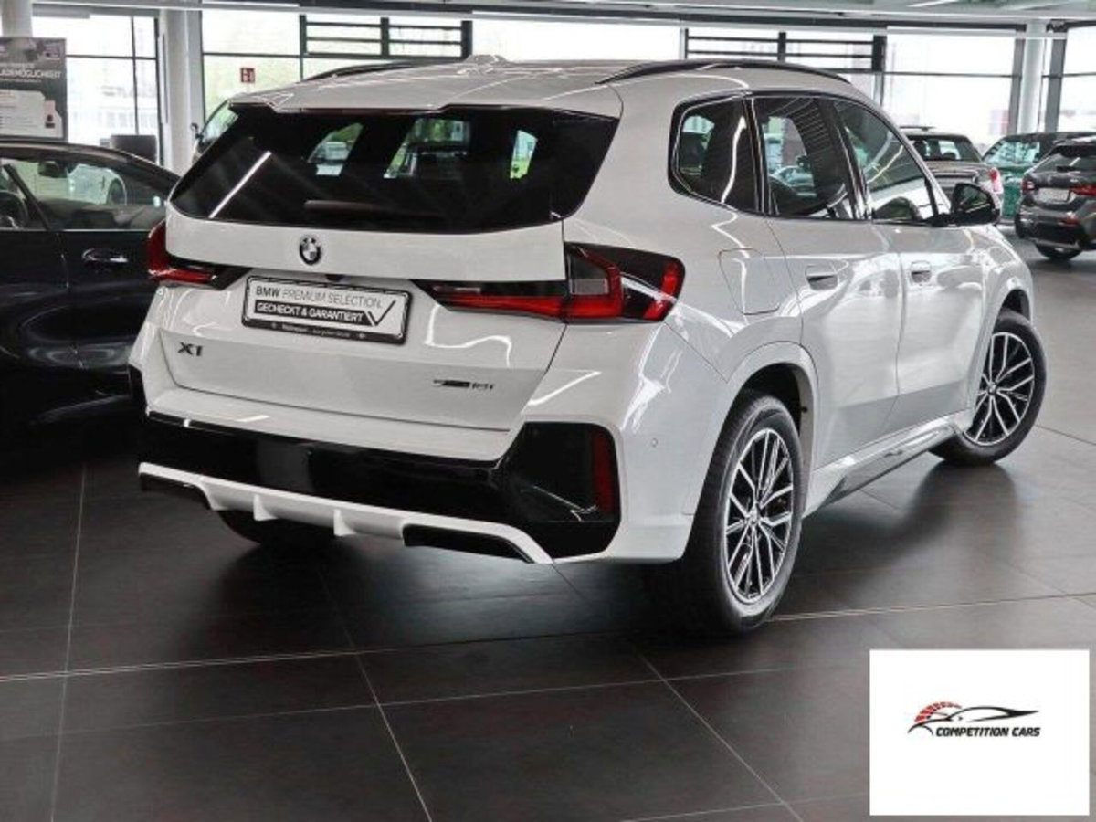 BMW X1 sDrive18i (2)