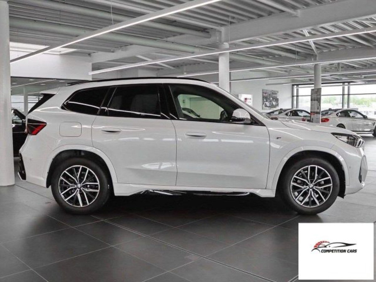 BMW X1 sDrive18i (3)