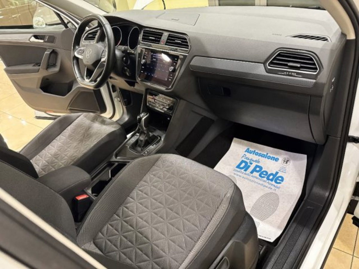 Volkswagen Tiguan 2.0 TDI 150 CV SCR DSG 4MOTION Life (18)