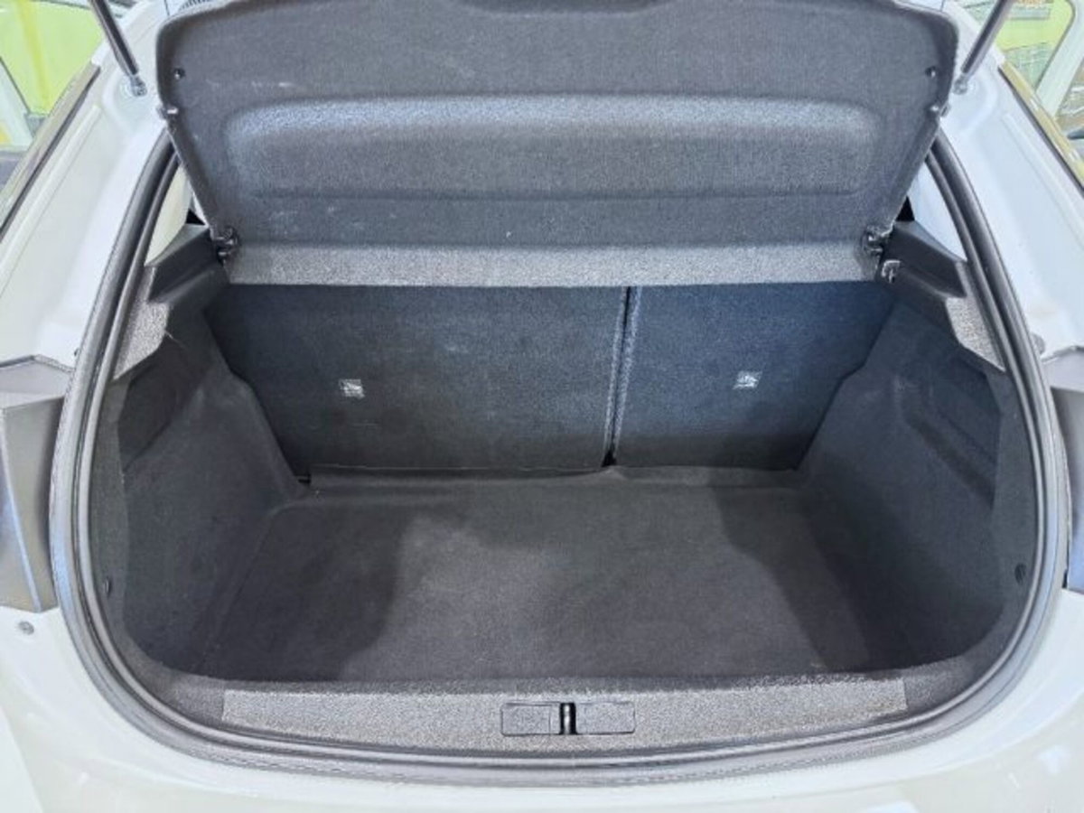 Opel Corsa 1.2 Elegance (16)