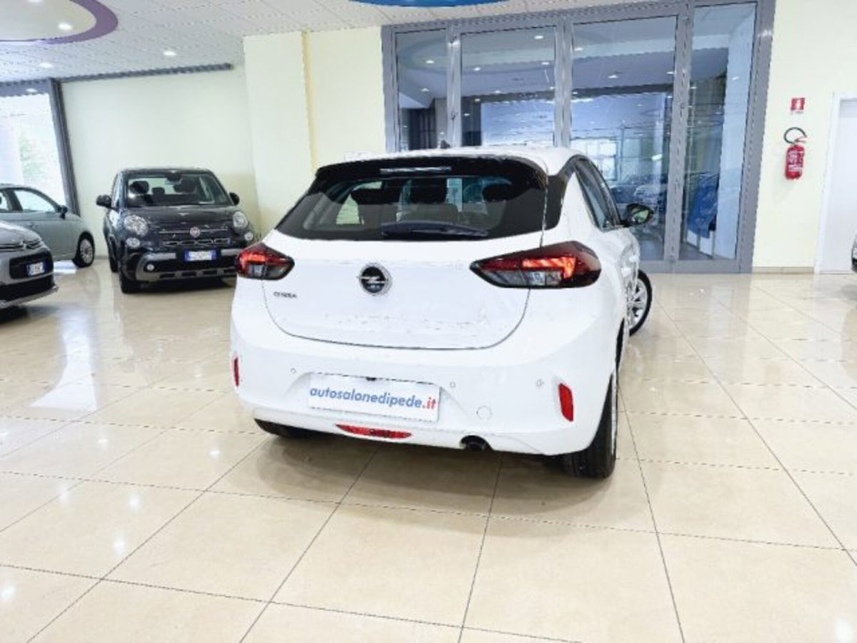 Opel Corsa 1.2 Elegance (4)