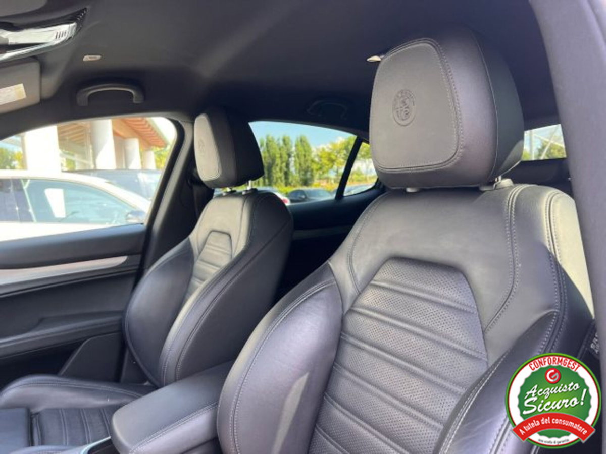 Alfa Romeo Stelvio Stelvio 2.2 Turbodiesel 210 CV AT8 Q4 Veloce (14)
