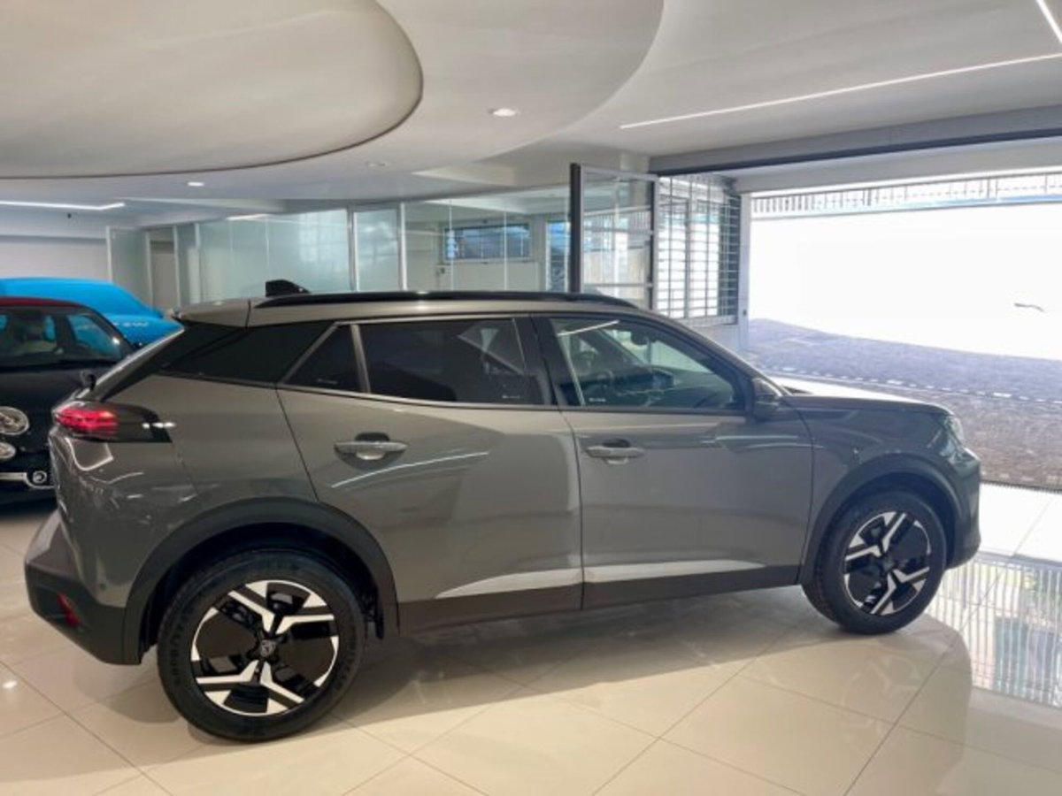 Peugeot 2008 PureTech 100 S&S Allure (10)