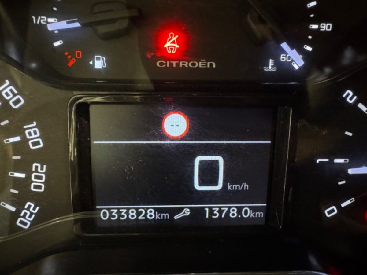 Citroen C3 Aircross BlueHDi 110 S&S Shine Pack (14)