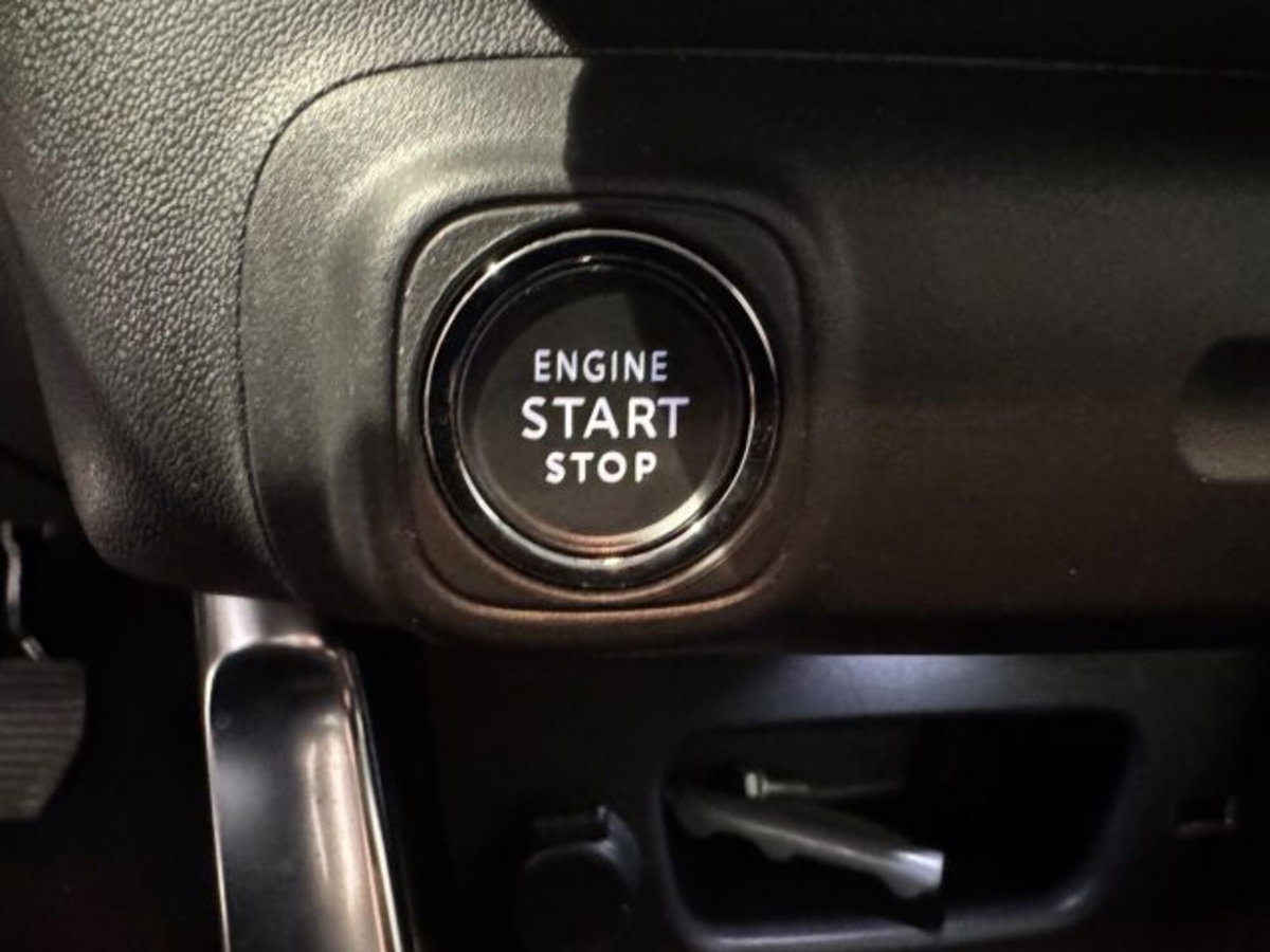 Citroen C3 Aircross BlueHDi 110 S&S Shine Pack (16)