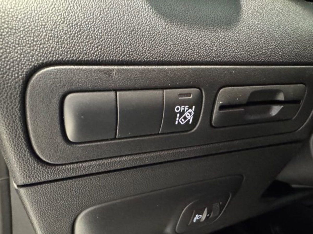 Citroen C3 Aircross BlueHDi 110 S&S Shine Pack (18)