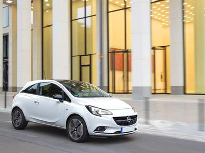 Opel Corsa Coupé 1.4 90CV GPL Tech n-Joy usata