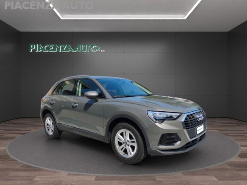 Audi Q3 35 TDI Business