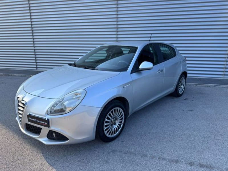 Alfa Romeo Giulietta 1.6 JTDm-2 Distinctive