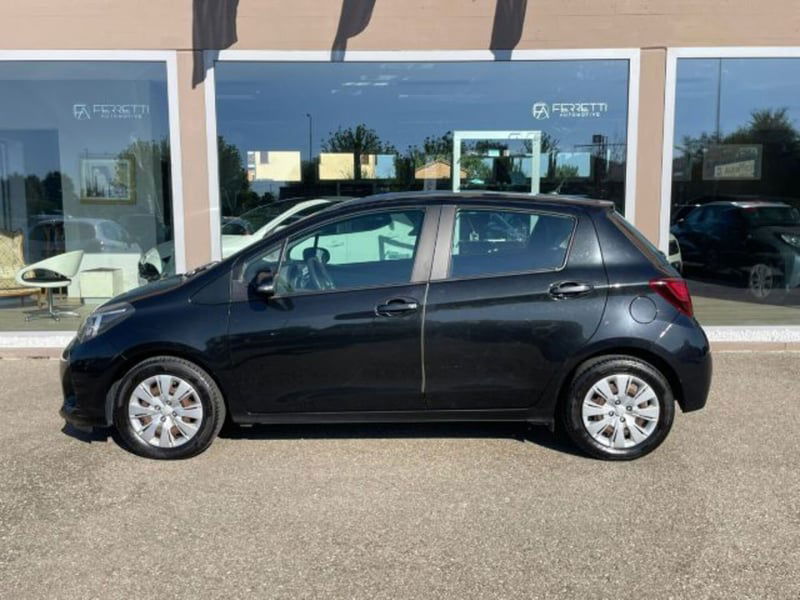 Toyota Yaris 1.0 5 porte Active