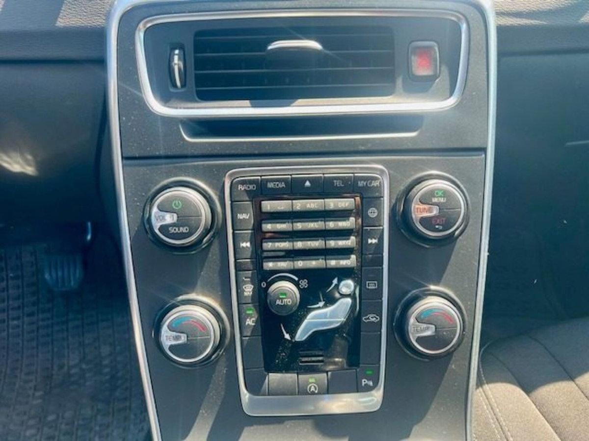 Volvo S60 D2 (14)