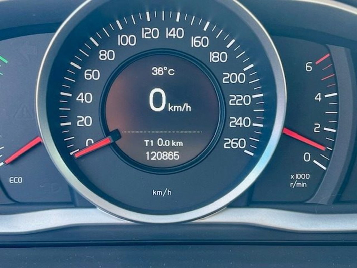 Volvo S60 D2 (15)