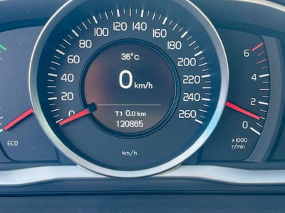 Volvo S60 D2 (15)