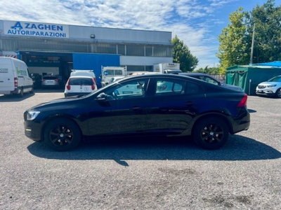 Volvo S60 D2 (5)