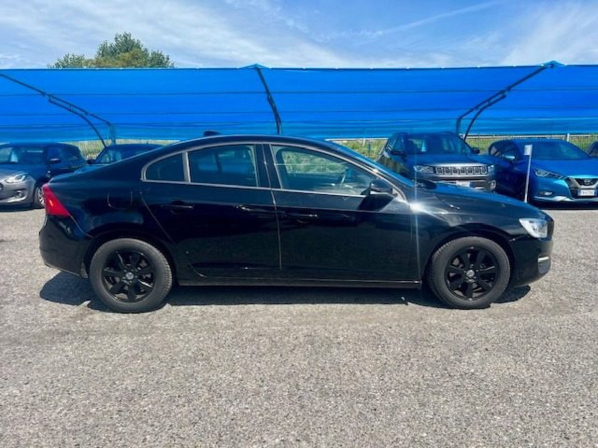 Volvo S60 D2 (6)