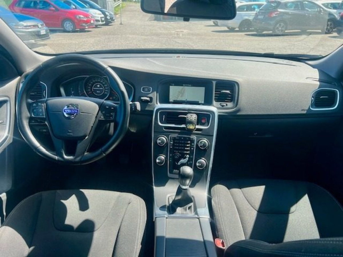 Volvo S60 D2 (7)