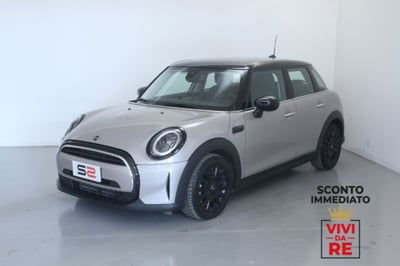 MINI Mini 1.5 Cooper Essential 5 porte usata